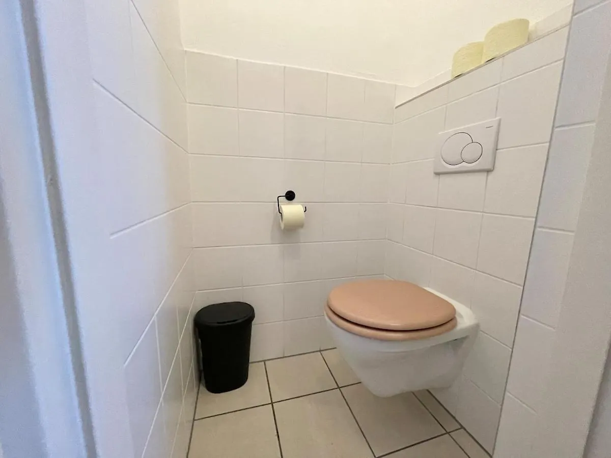 Studio Apartment With Easy Access & Parking Vienne