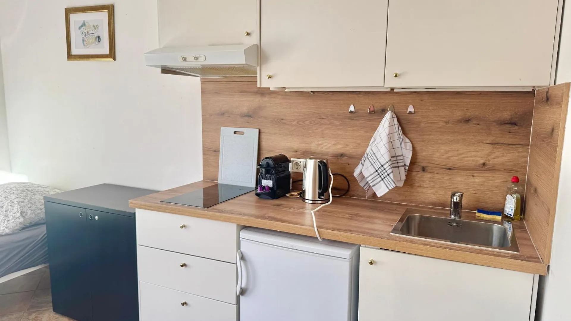 Studio Apartment With Easy Access & Parking Vienna Austria