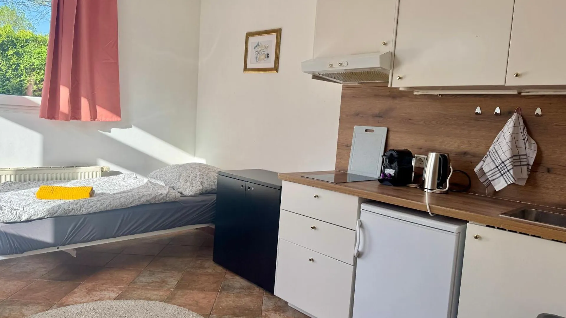 Studio Apartment With Easy Access & Parking Vienna 0*,  Austria