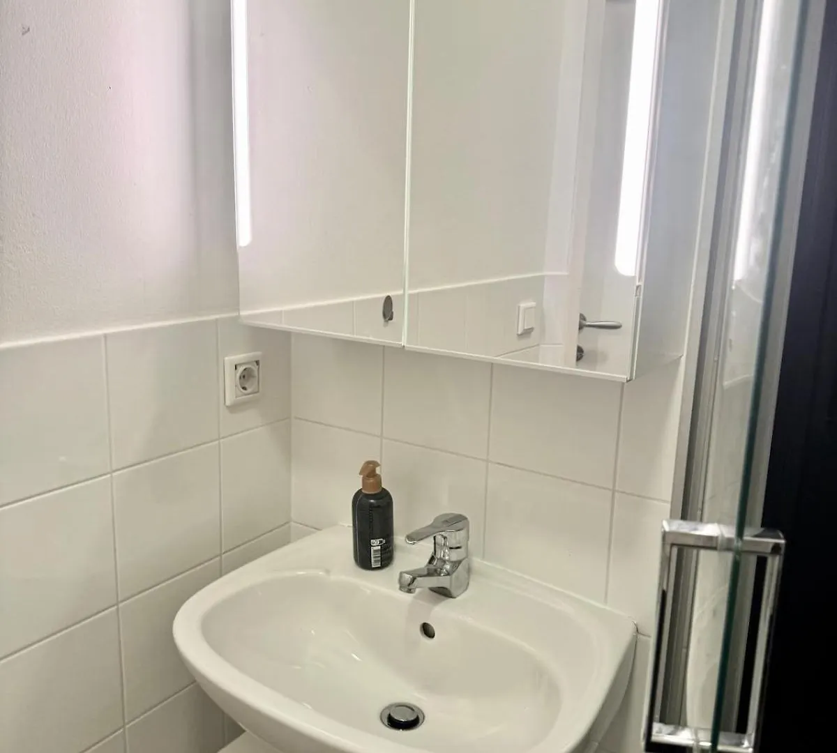 Studio Apartment With Easy Access & Parking Vienna
